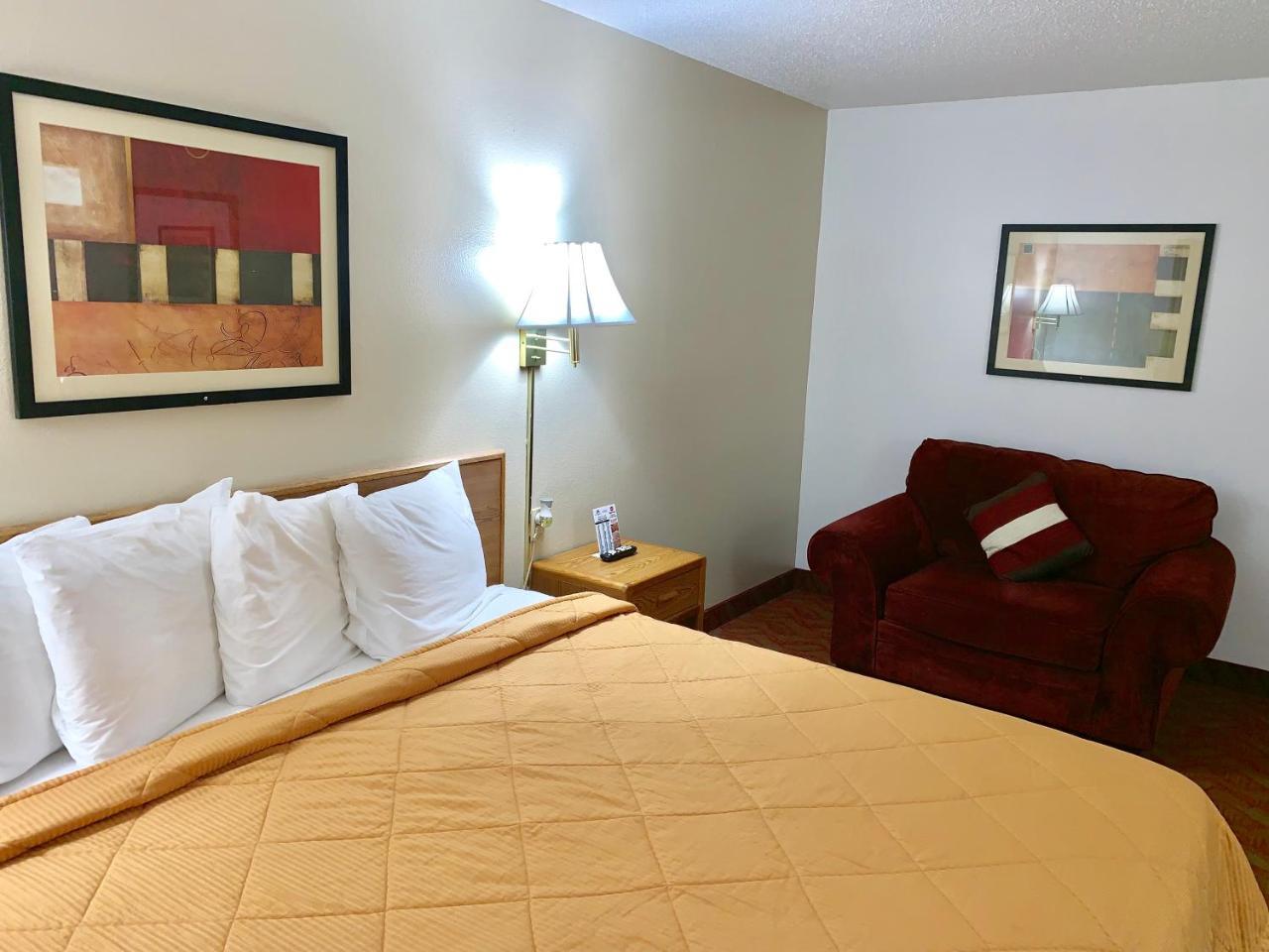 Americas Best Value Inn And Suites Sidney Exterior photo