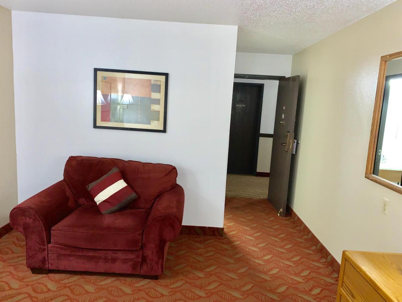 Americas Best Value Inn And Suites Sidney Exterior photo