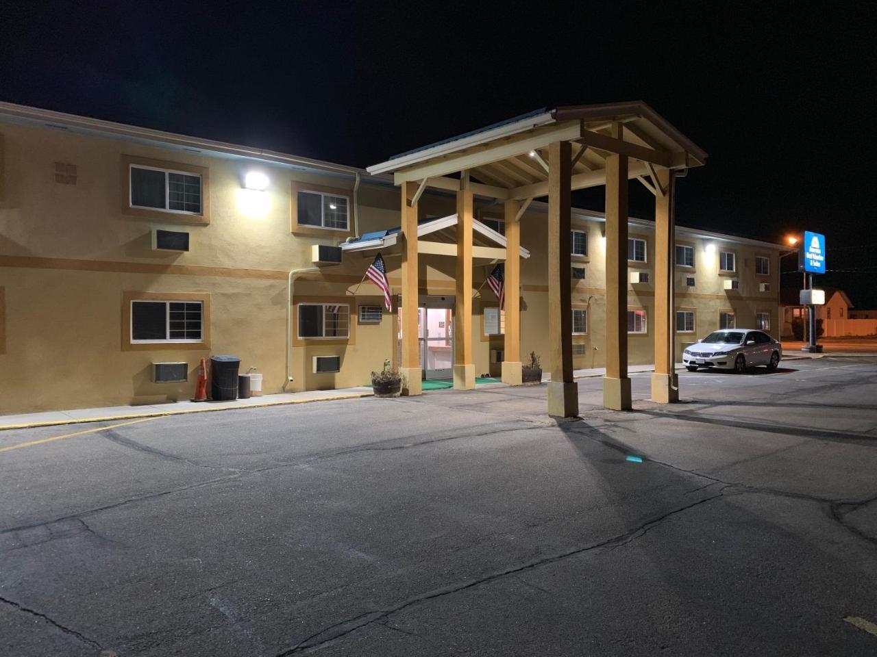 Americas Best Value Inn And Suites Sidney Exterior photo